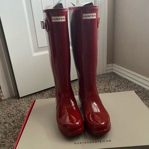 BRAND NEW Red Hunter Boots